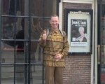 Amsterdam - 27 April
Gisli: Outside the theater, and it is a sell out